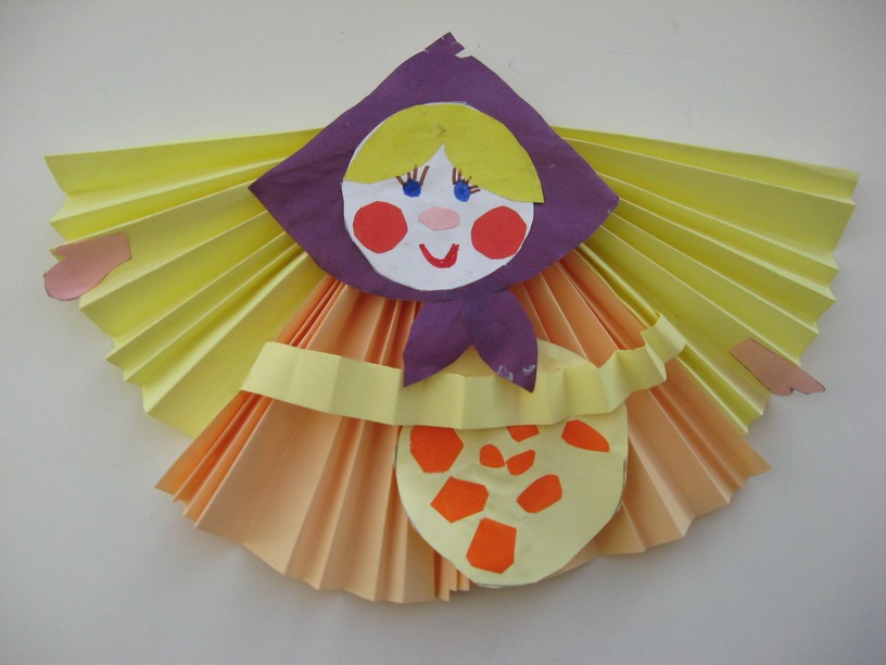 Кукла масленица из цветной бумаги. Аппликация Масленица. Поделки на Масленицу. Масленица из бумаги для детей. Масленица аппликация для детей.